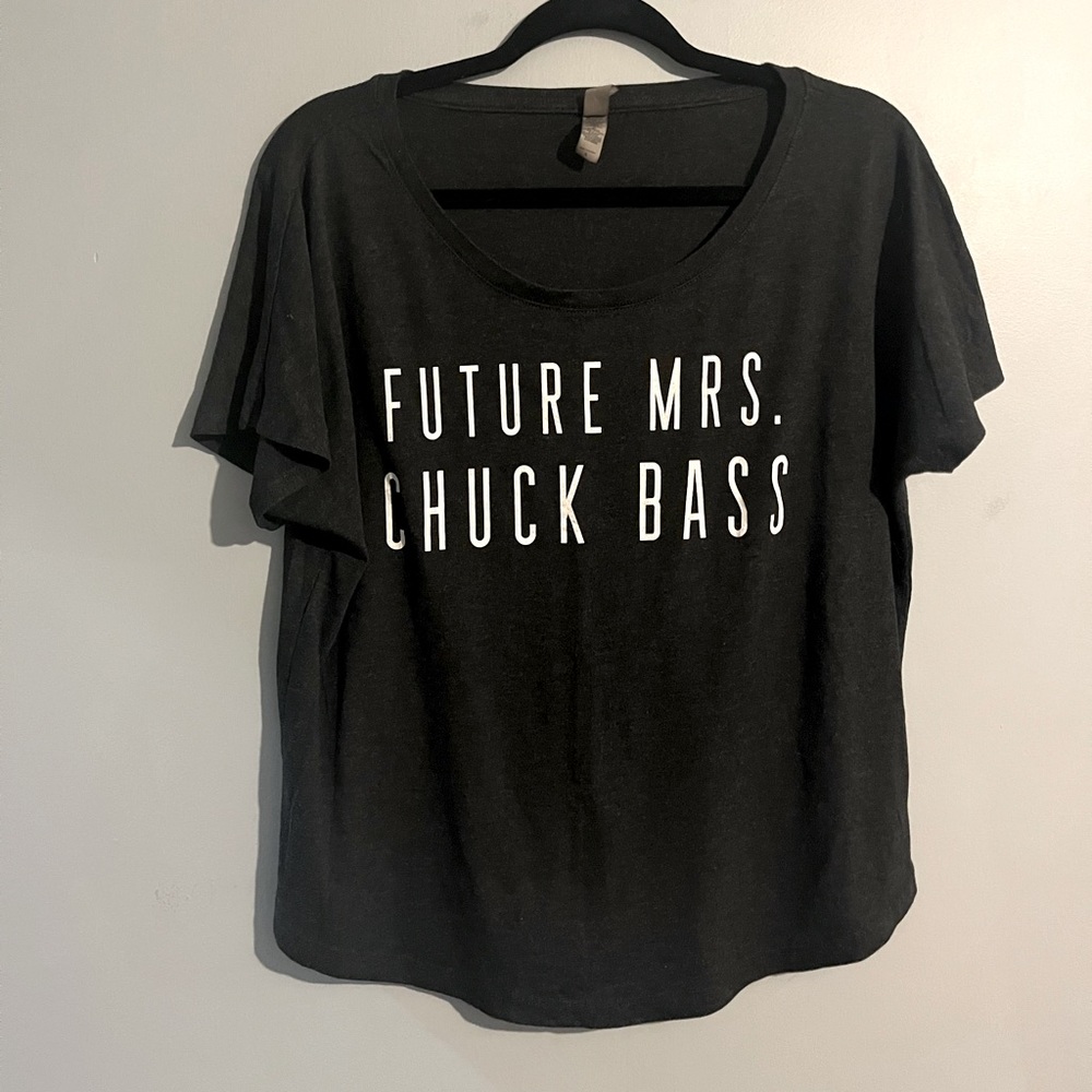 Next Level gossip girl Chuck Bass t-shirt basic casual size large